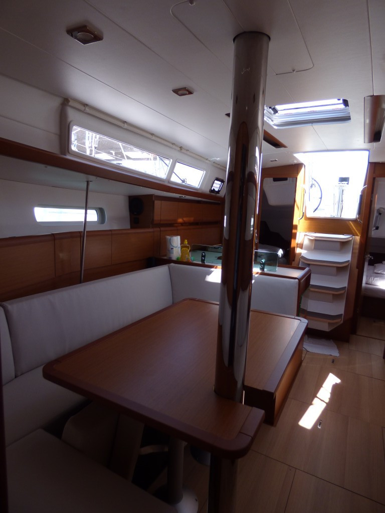 Yacht JEANNEAU - Sun Odyssey 389 "Vacskamati"