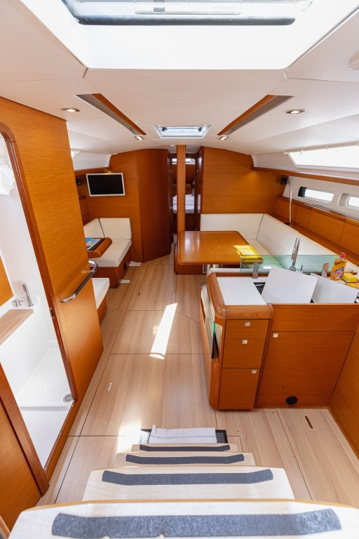 Yacht JEANNEAU - Sun Odyssey 449 "Ventus"