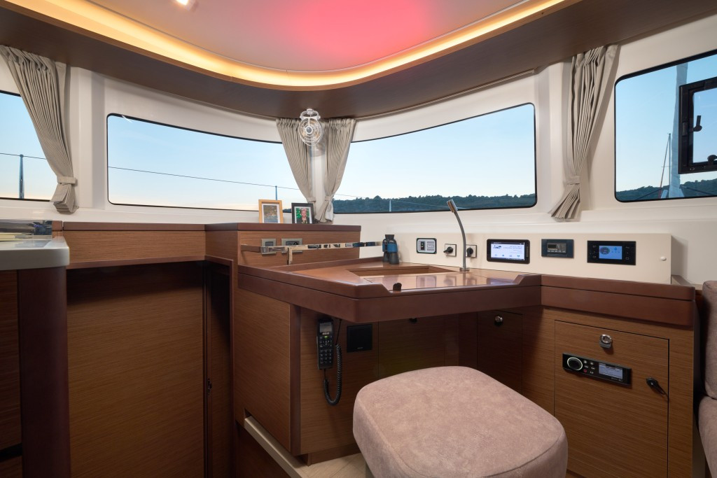 Yacht LAGOON - 46 "Constellation"