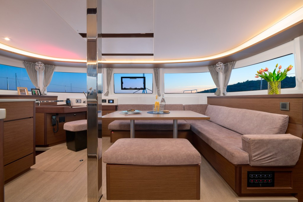 Yacht LAGOON - 46 "Constellation"