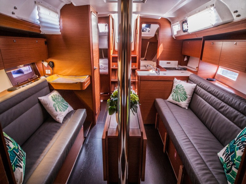 Yacht DUFOUR - 350 Grand Large "Ronja"