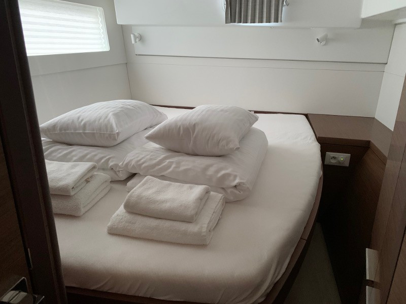 Yacht LAGOON - 40 "Bye Bye"