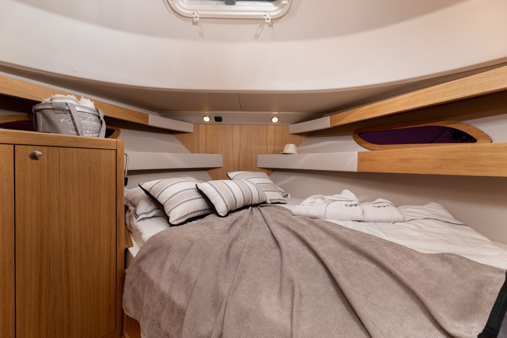 Yacht SAS VEKTOR - Adriana 36 "Gaja"