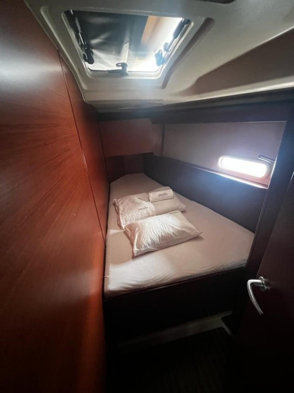 Yacht HANSE - 458 "Delta"