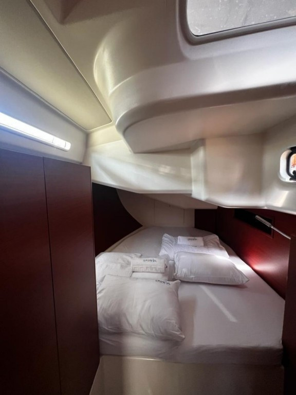 Yacht HANSE - 458 "Delta"