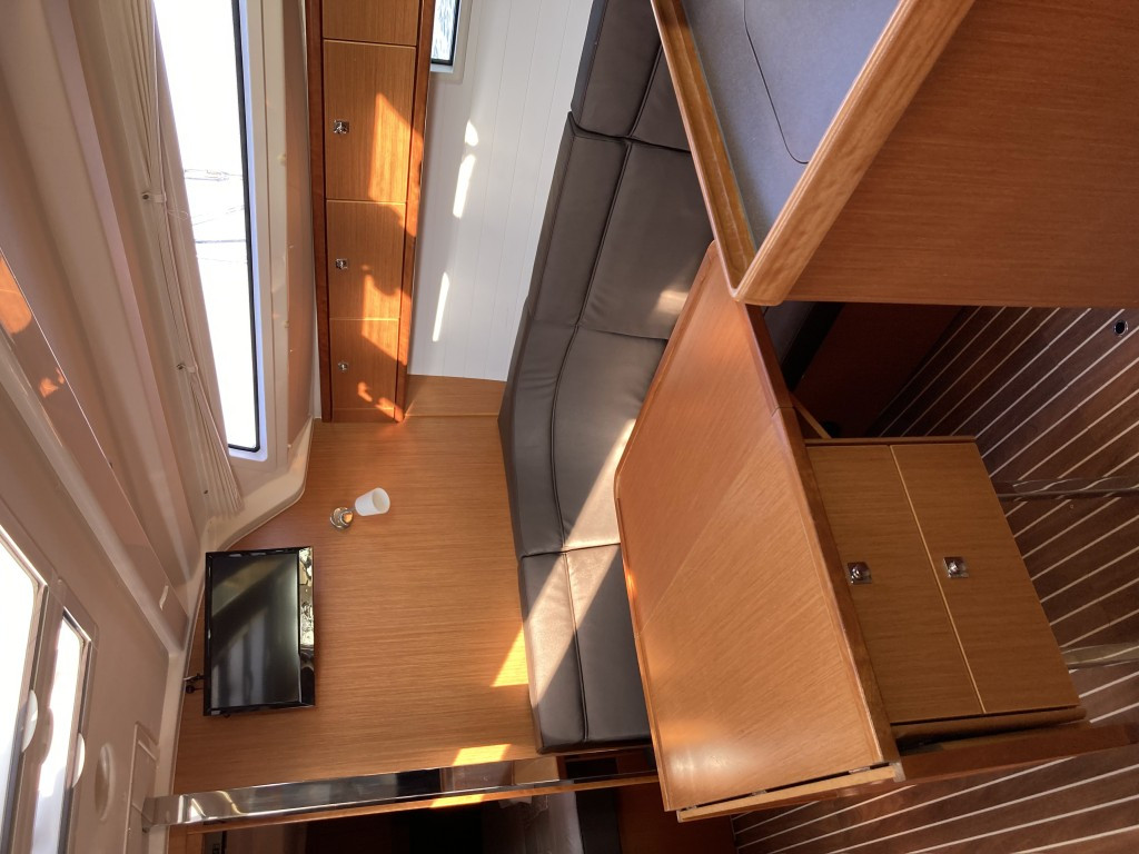 Yacht BAVARIA - Cruiser 37 "Hanni"