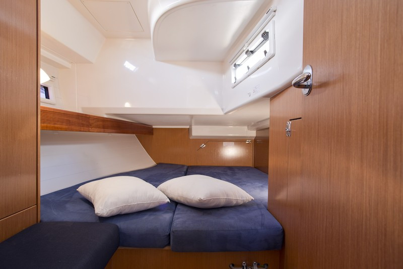 Yacht BAVARIA - Cruiser 41 "Astros"