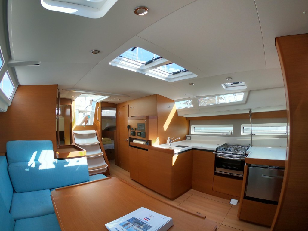 Yacht JEANNEAU - Sun Odyssey 490 "Nonna"