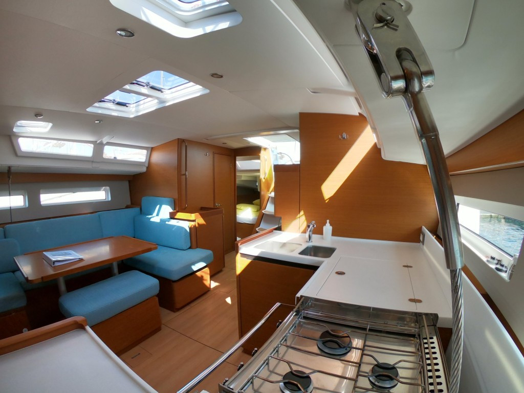 Yacht JEANNEAU - Sun Odyssey 490 "Nonna"