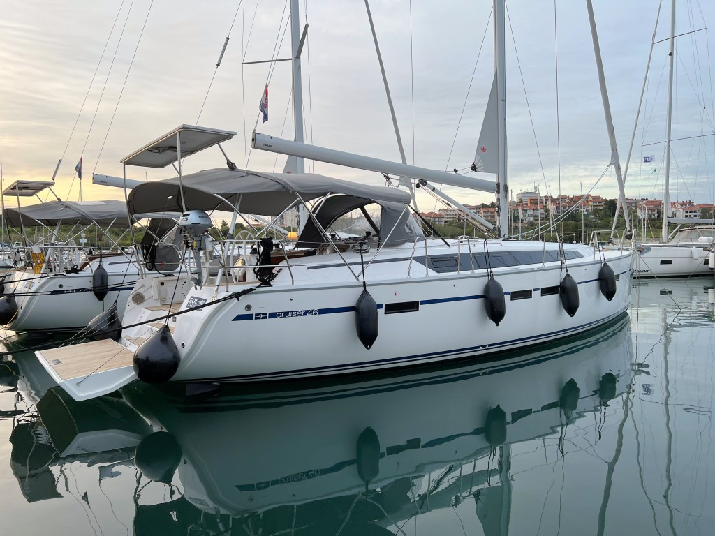 Yacht BAVARIA - Cruiser 46 "Panda IV"