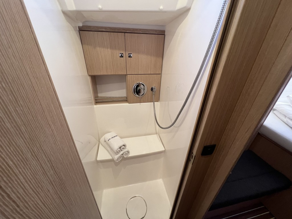 Yacht BAVARIA - Cruiser 46 "Panda IV"