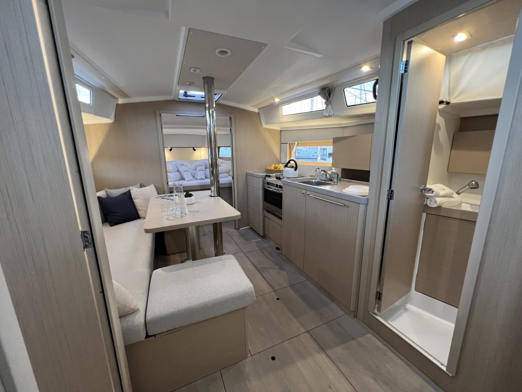 Yacht BENETEAU - Oceanis 38.1 "Jana"
