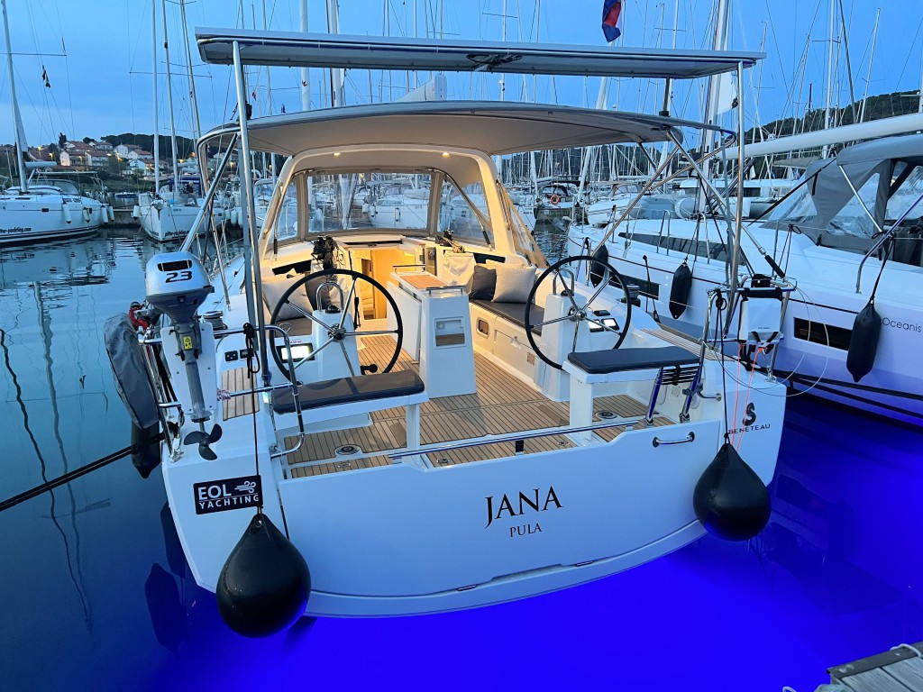 Yacht BENETEAU - Oceanis 38.1 "Jana"