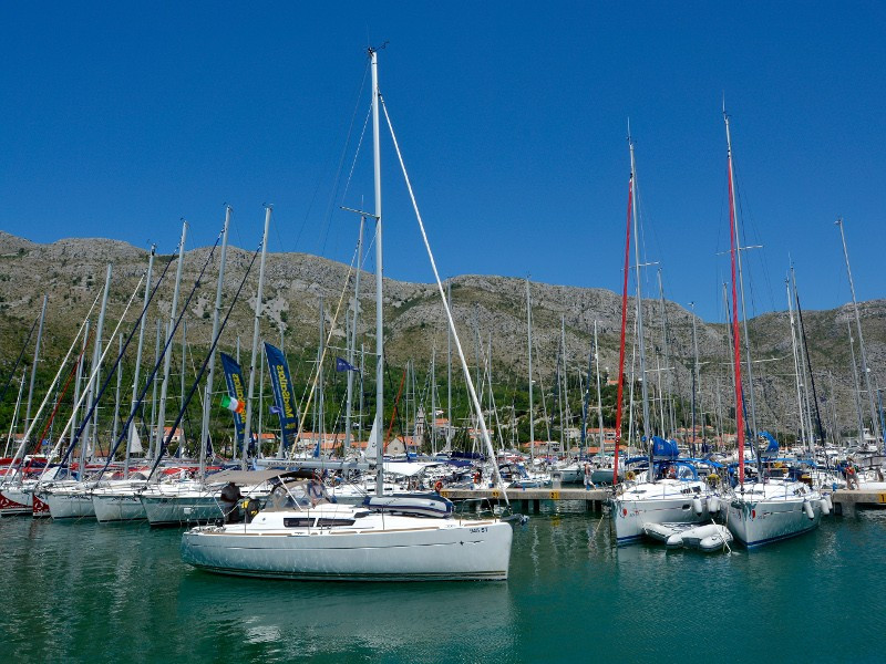 Yacht JEANNEAU - Sun Odyssey 33i "Hasta Siempre"