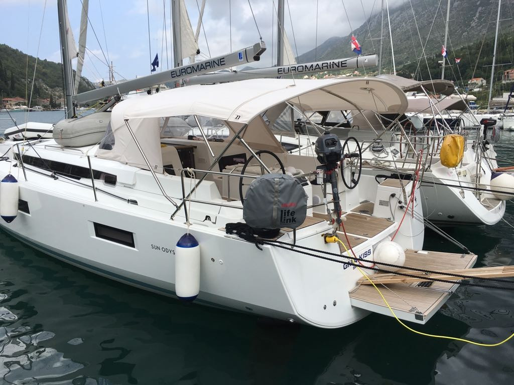 Yacht JEANNEAU - Sun Odyssey 440 "Sigma Kiss"