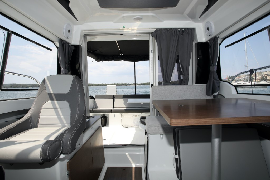 Yacht JEANNEAU - Merry Fisher 795 "Wave"