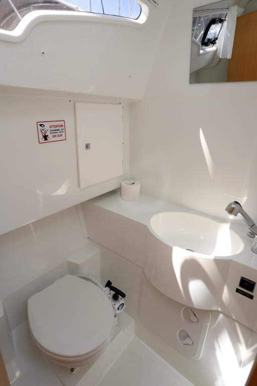 Yacht JEANNEAU - Sun Odyssey 319 "Spider Kiss"