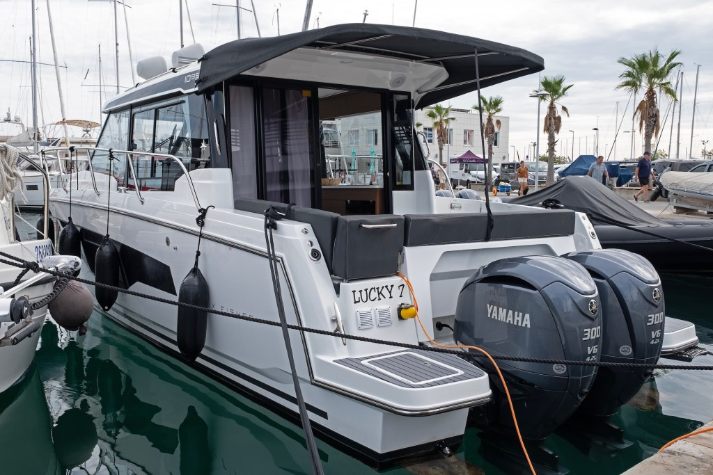 Yacht JEANNEAU - Merry Fisher 1095 "Lucky 7"