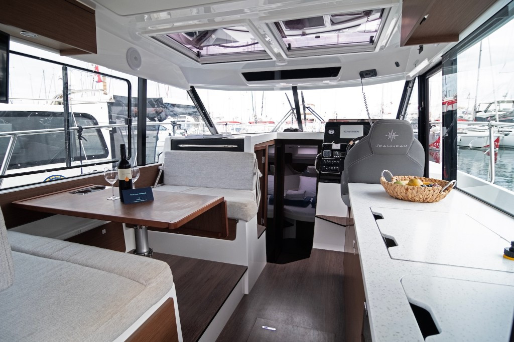 Yacht JEANNEAU - Merry Fisher 1095 "Lucky 7"