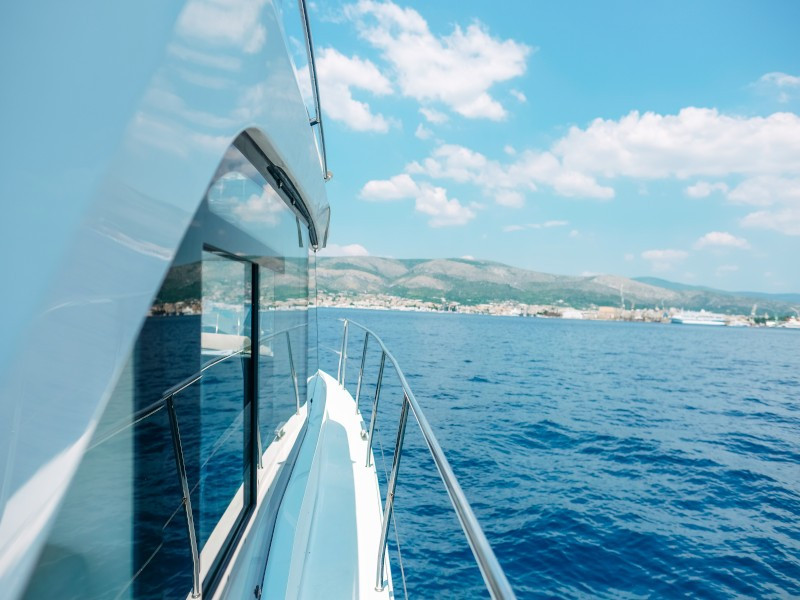 Yacht BAVARIA - E40 fly "Ivona"