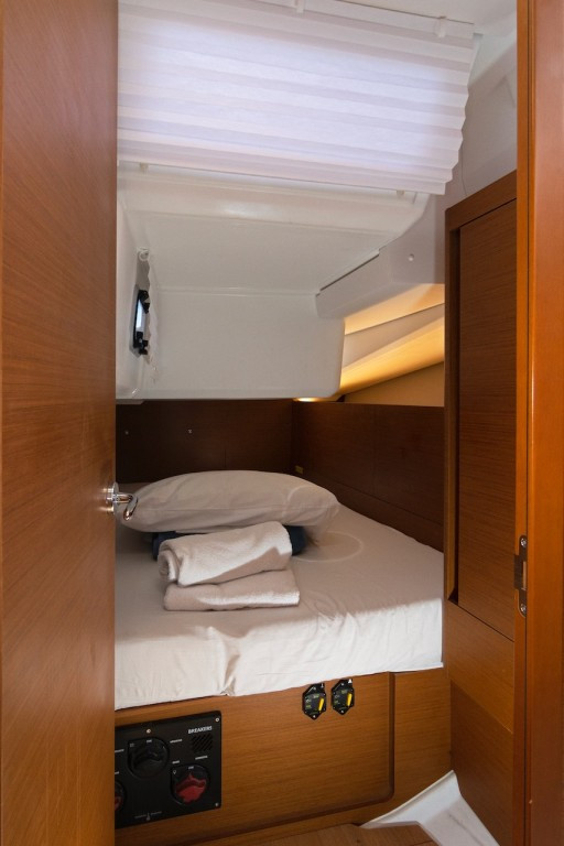 Yacht JEANNEAU - Sun Odyssey 440 "Sun Kiss"