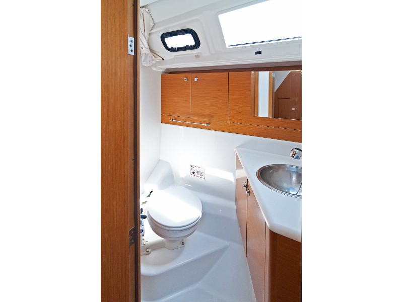 Yacht JEANNEAU - Sun Odyssey 509 "Aqua Kiss"