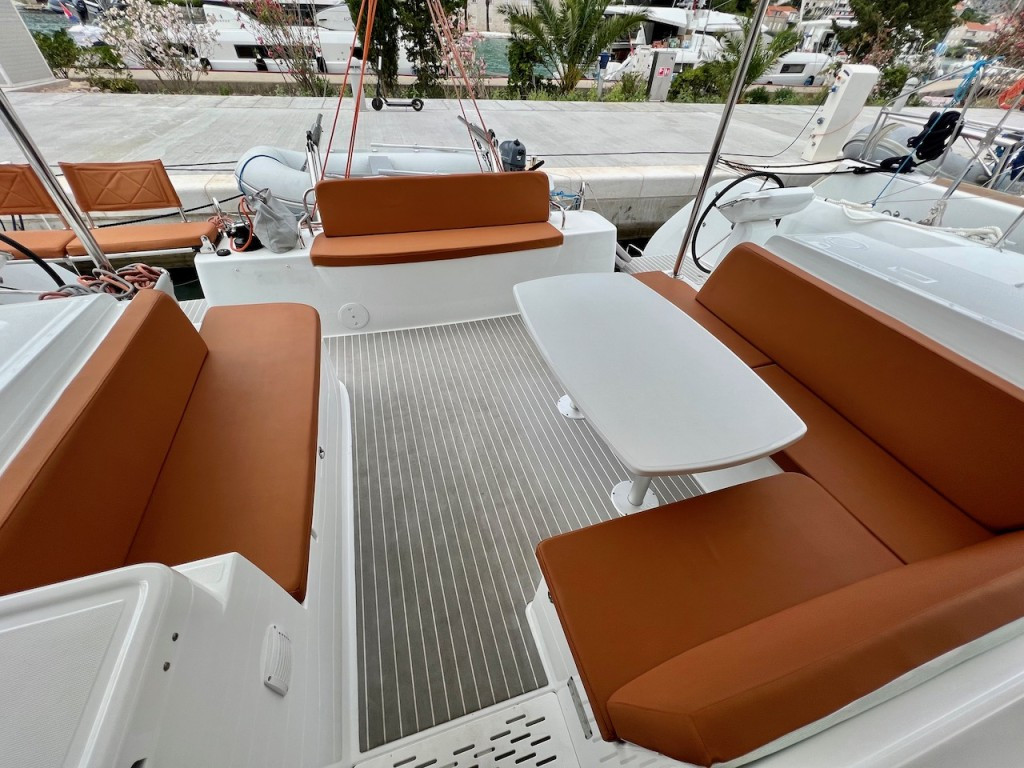 Yacht EXCESS-CATAMARANS - 12 "Silver Kiss"