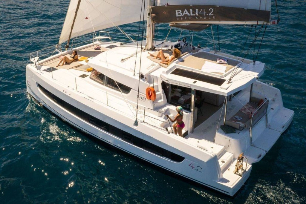 Yacht CATANA - Bali 4.2 "Supernova"
