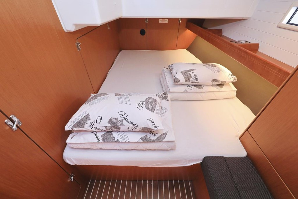 Yacht BAVARIA - Cruiser 46 "Angel"