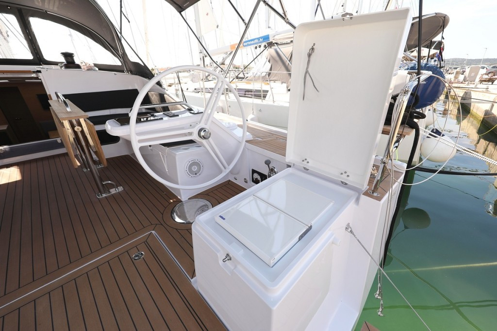 Yacht ELAN - Impression 45 "Bava"