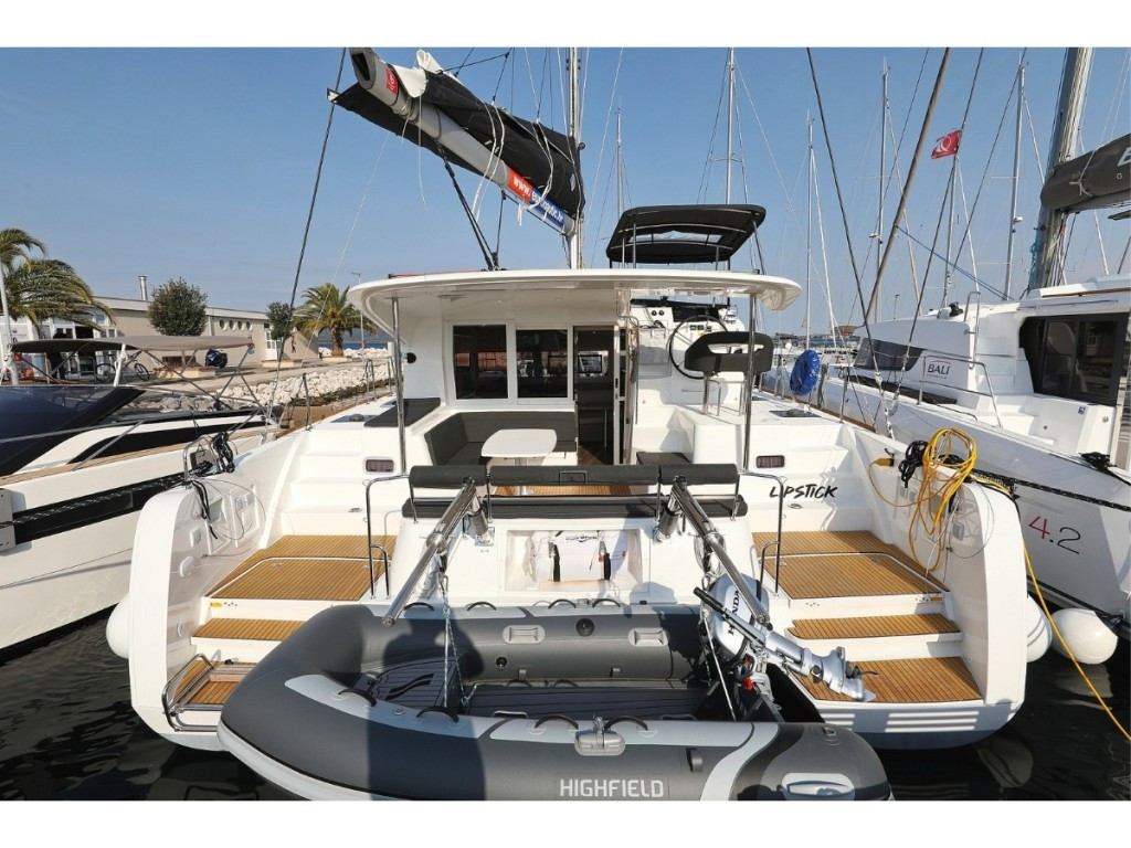 Yacht LAGOON - 40 "Lipstick"