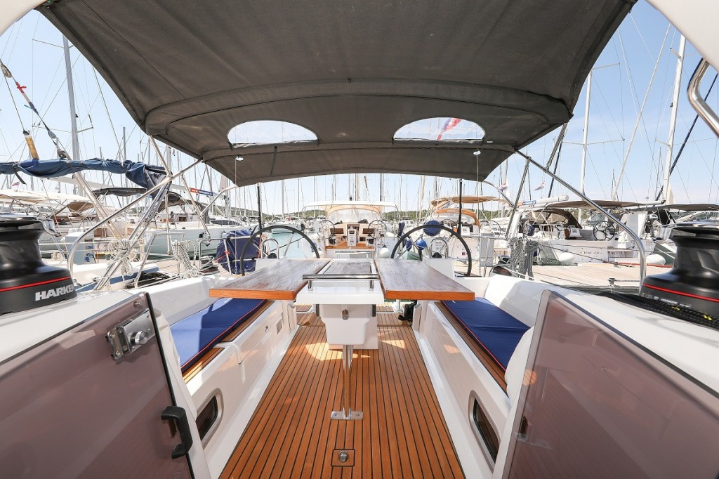 Yacht BENETEAU - Oceanis 35.1 "Aris"