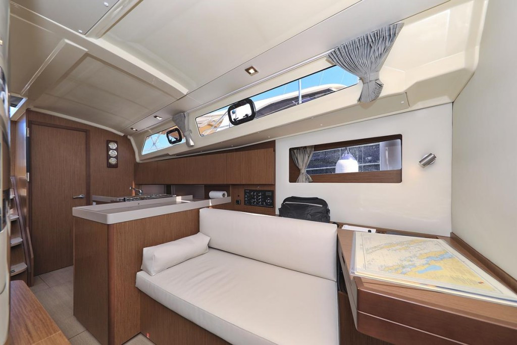 Yacht BENETEAU - Oceanis 41.1 "Dalmatinka"