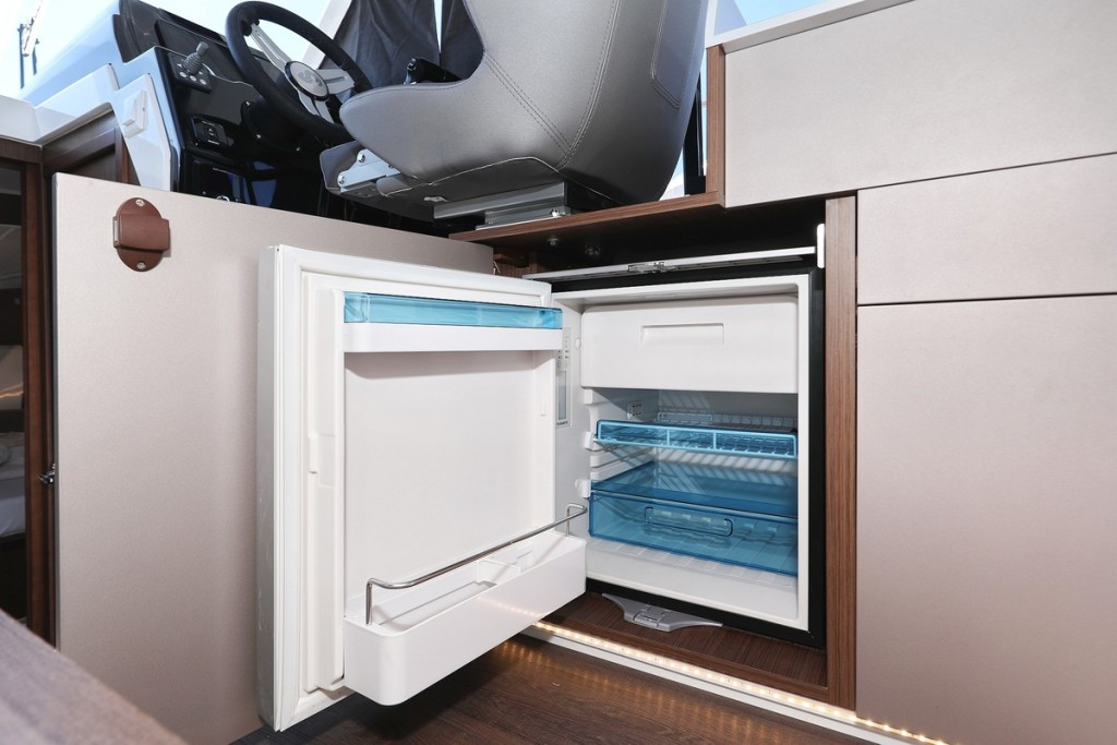 Yacht BENETEAU - Antares 9 OB "Lolo"