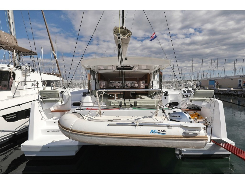 Yacht CATANA - Bali Catsmart "Starseeker"