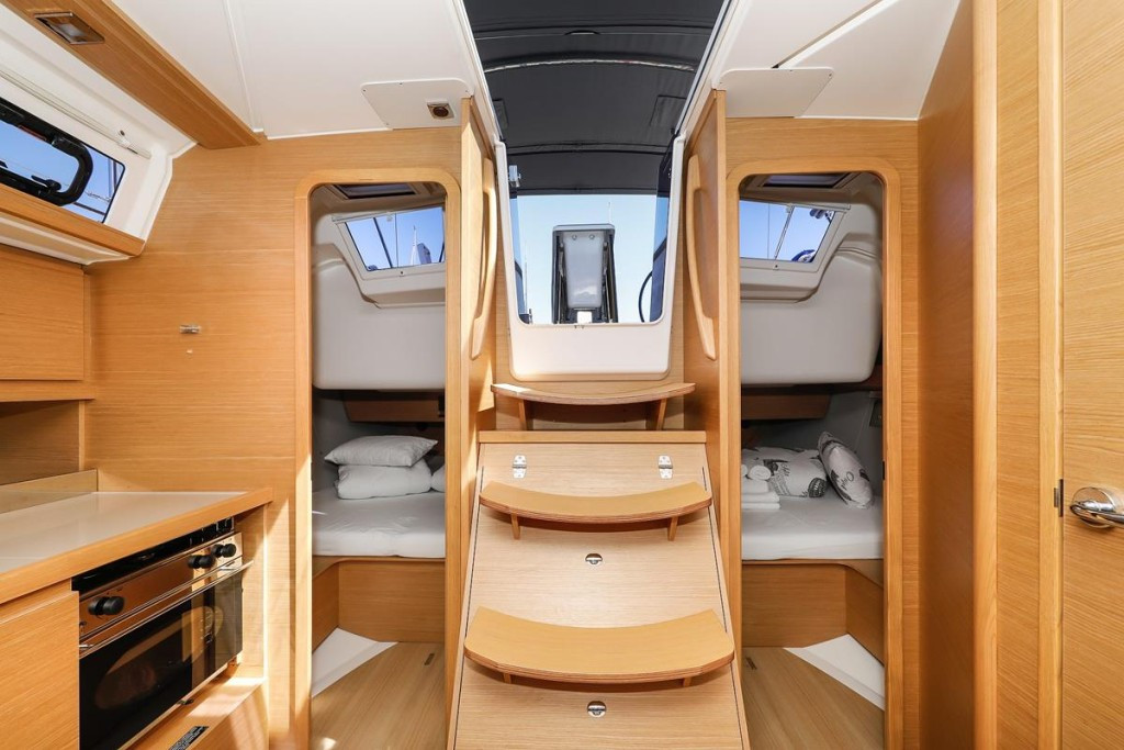 Yacht DUFOUR - 390 Grand Large "Nunet"