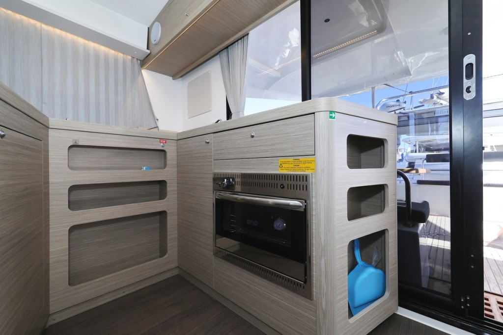 Yacht LAGOON - 42 "Sail la Vie"