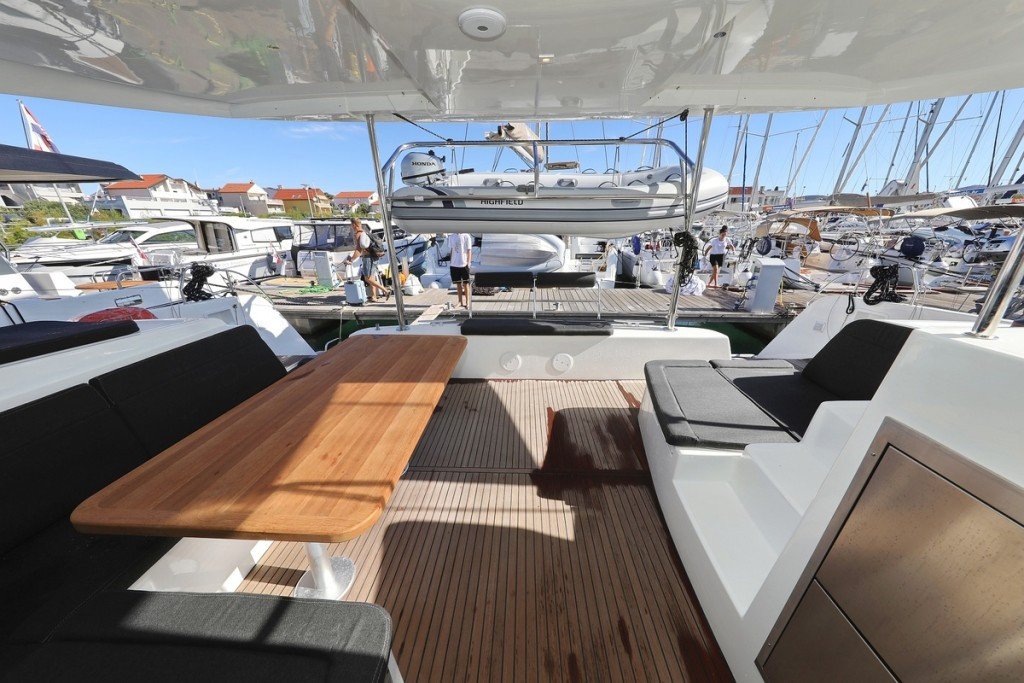 Yacht LAGOON - 42 "Sail la Vie"