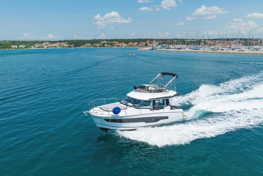 Yacht JEANNEAU - Merry Fisher 1095 Fly ""