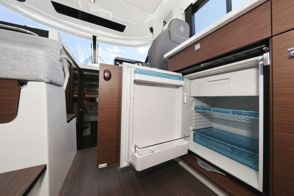 Yacht JEANNEAU - Merry Fisher 1095 Fly ""