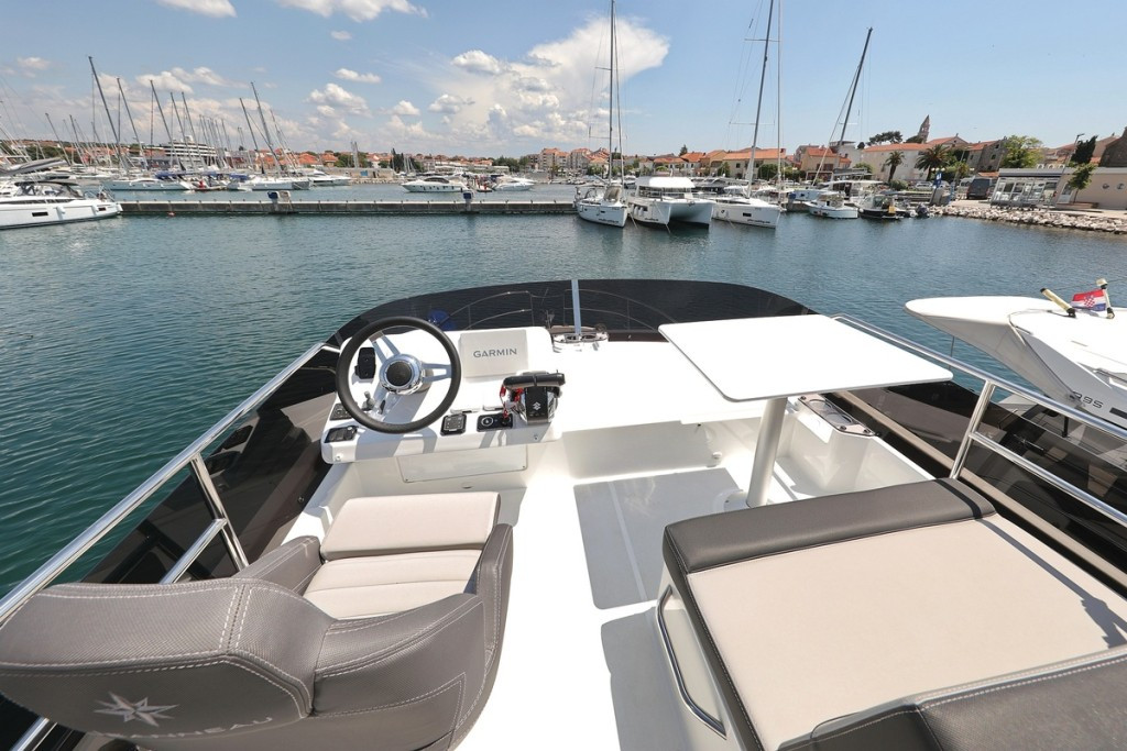 Yacht JEANNEAU - Merry Fisher 1095 Fly ""