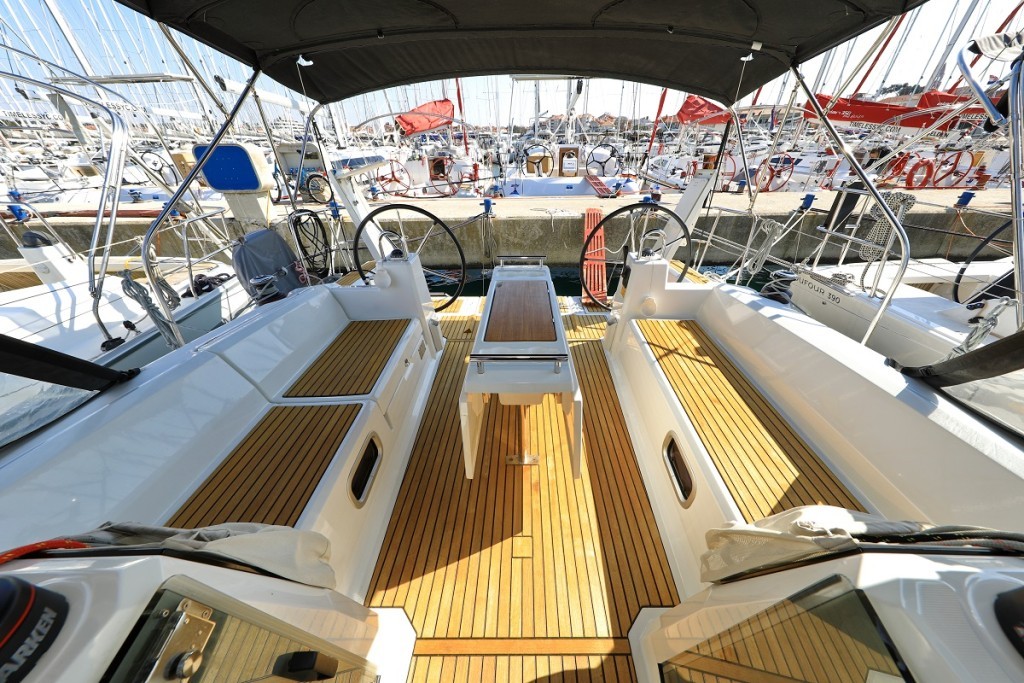 Yacht BENETEAU - Oceanis 38.1 "Reya"
