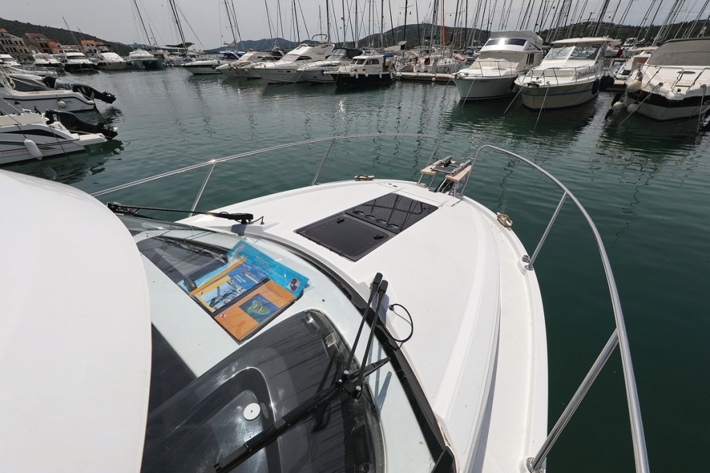 Yacht BENETEAU - Antares 9 OB "Aurora"