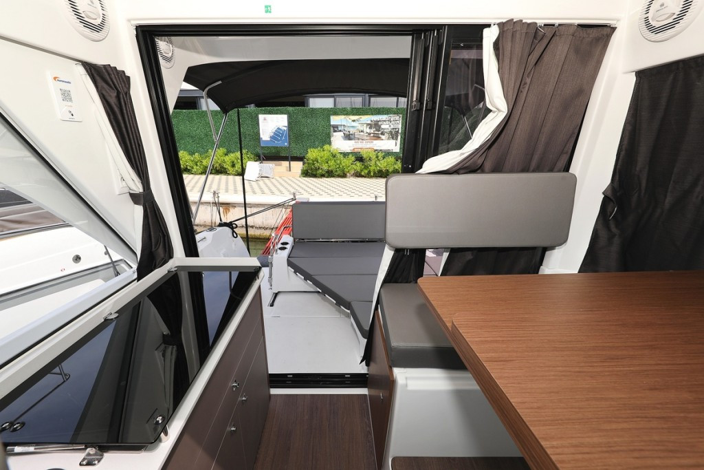 Yacht BENETEAU - Antares 9 OB "Aurora"