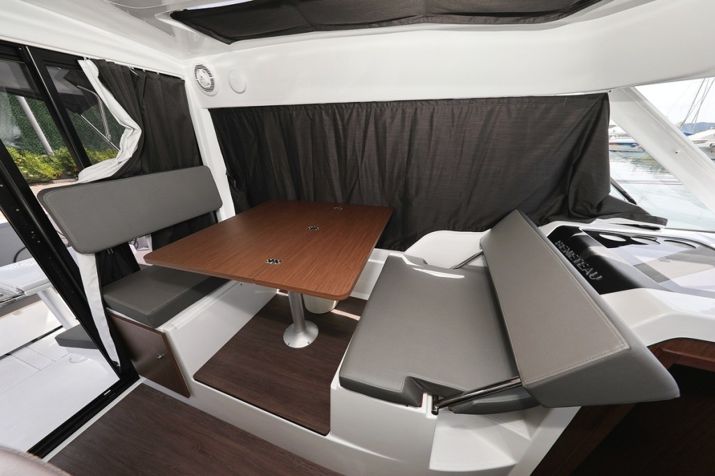 Yacht BENETEAU - Antares 9 OB "Aurora"