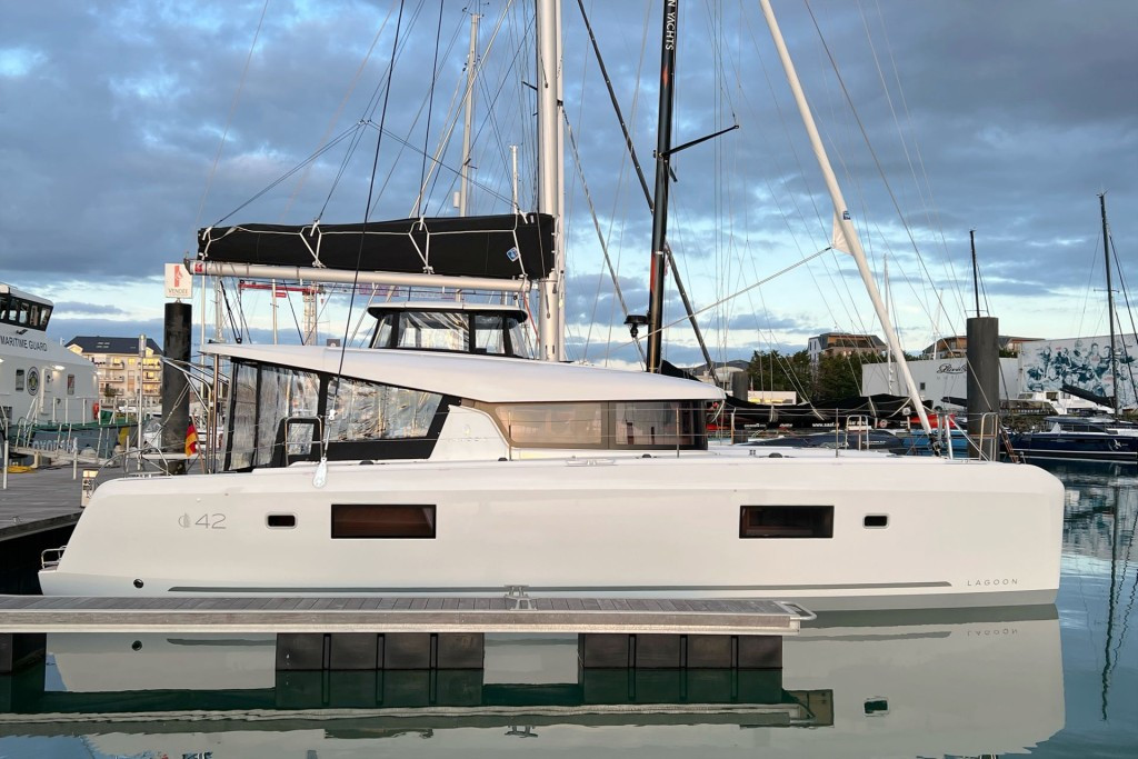 Yacht LAGOON - 42 "Dream of Liberty"