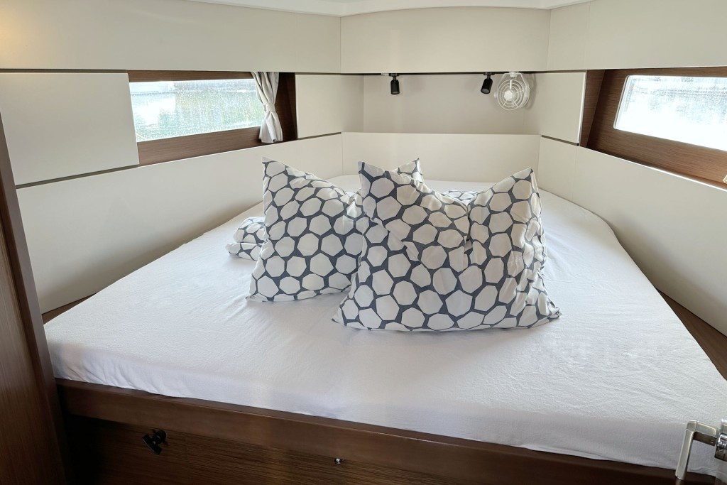 Yacht BENETEAU - Oceanis 38.1 "Flip"