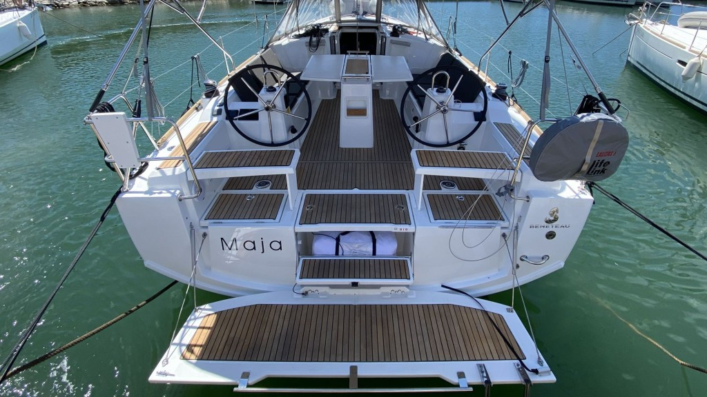 Yacht BENETEAU - Oceanis 38.1 "Maja"
