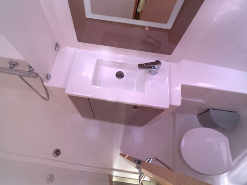 Yacht FOUNTAINE PAJOT - Lucia 40 "Idefix"