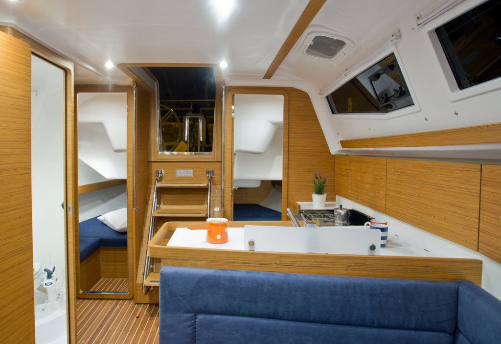 Yacht ELAN - Impression 35 "Essi"